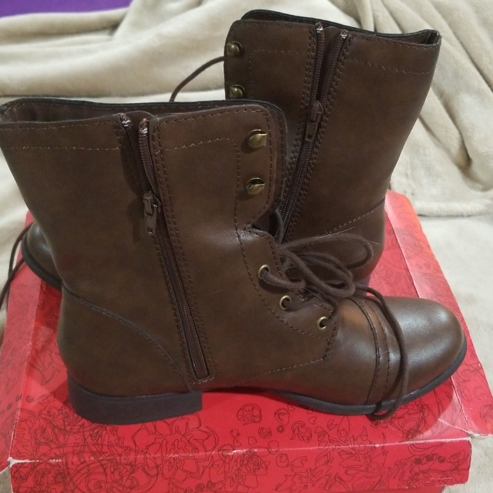 Women's boots